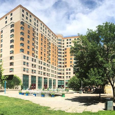Toronto Metropolitan University- Pitman Hall Residence Eksteriør billede